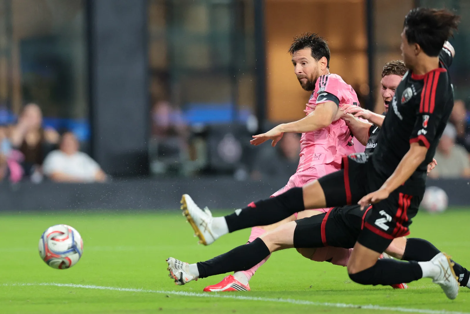 Messi em ação durante partida do Inter Miami contra DC United pela MLS